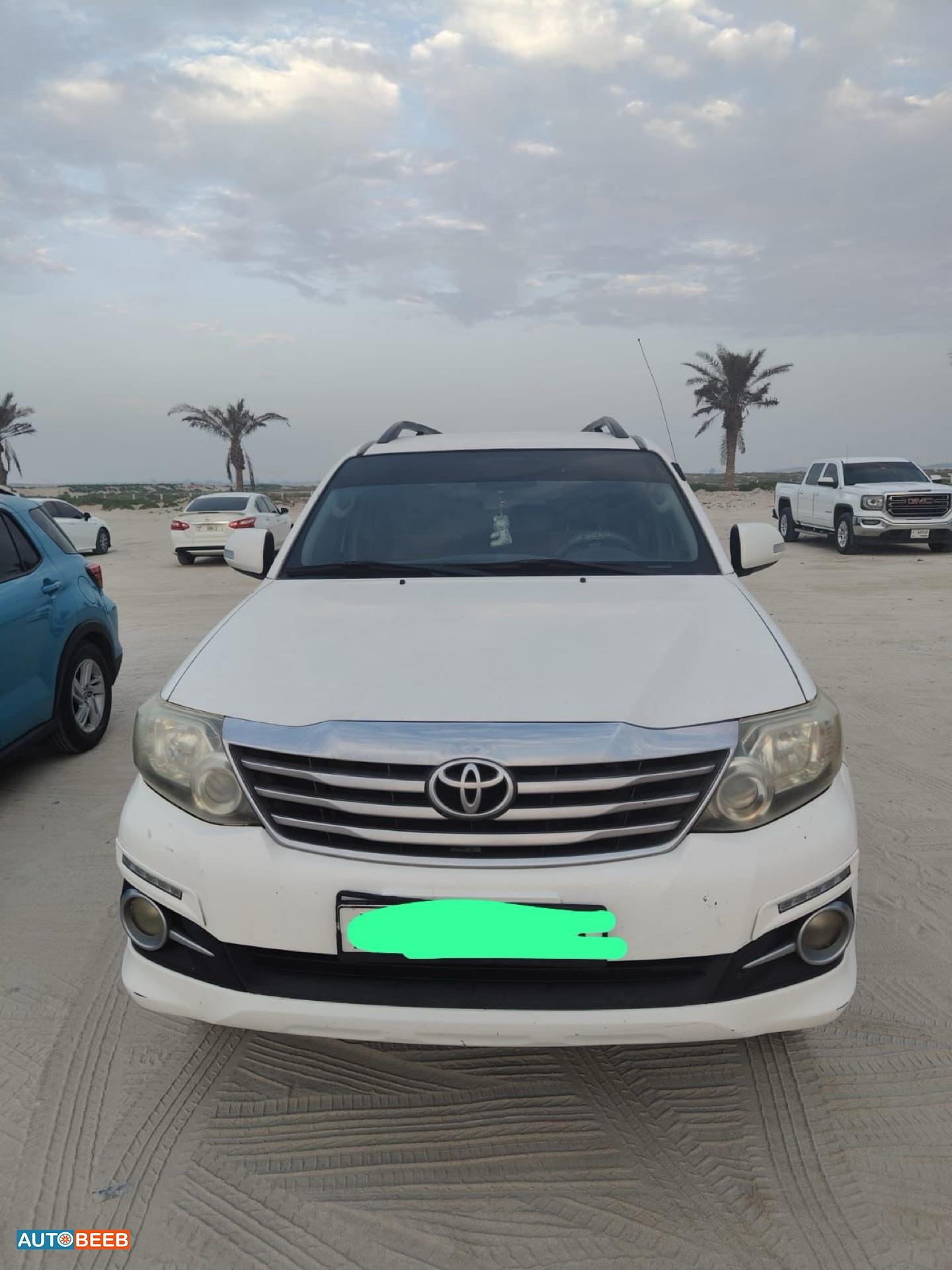 Toyota Fortuner 2015