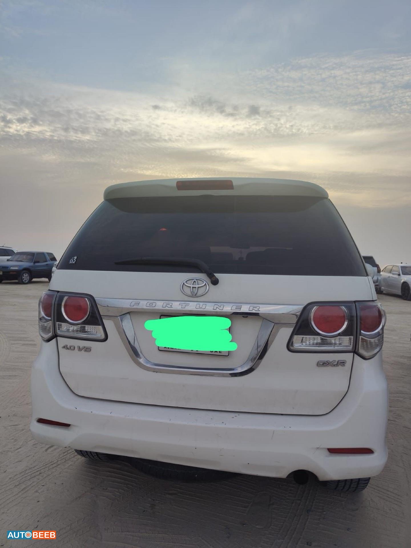 Toyota Fortuner 2015