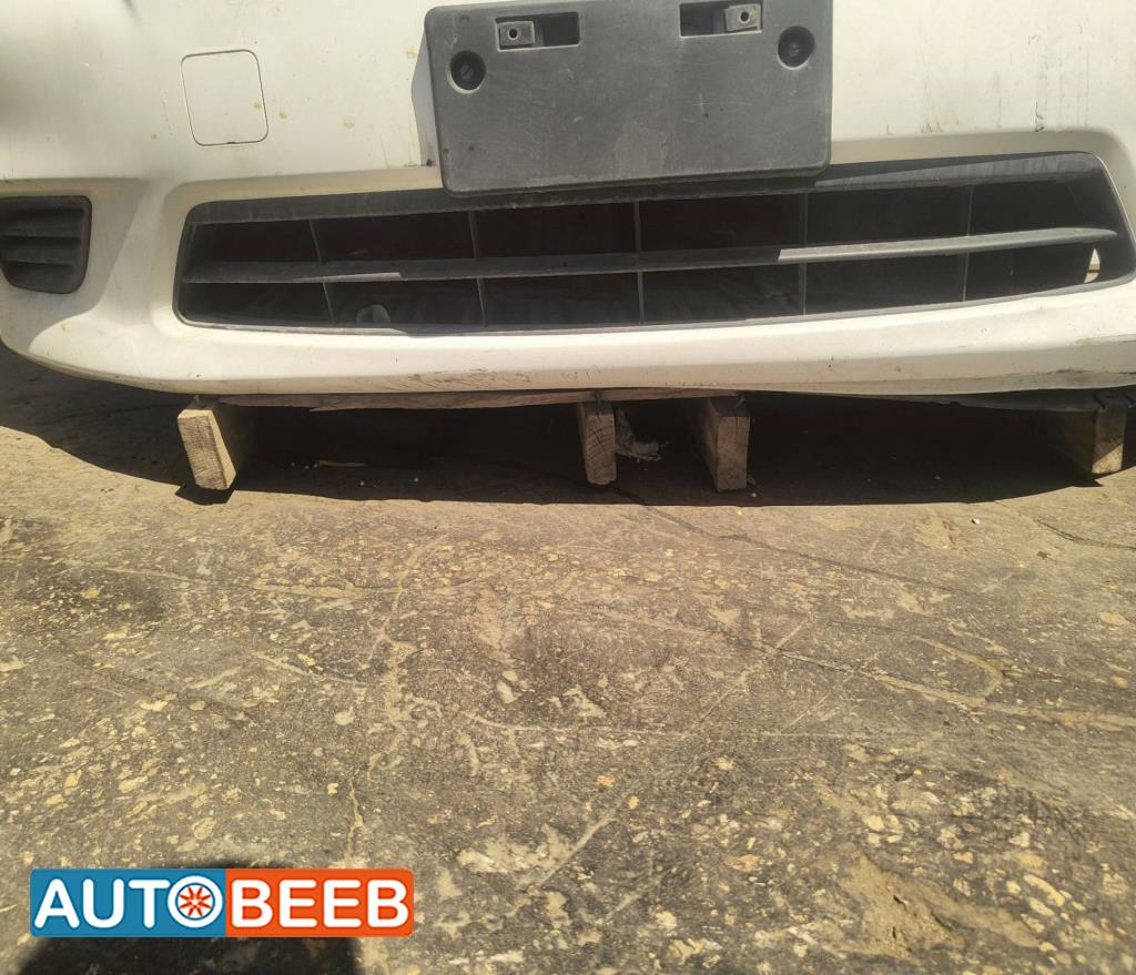 Body  Grilles Nissan Sunny