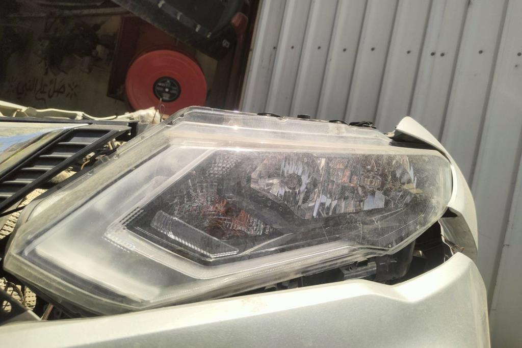 Lights Front light Nissan X-Trail