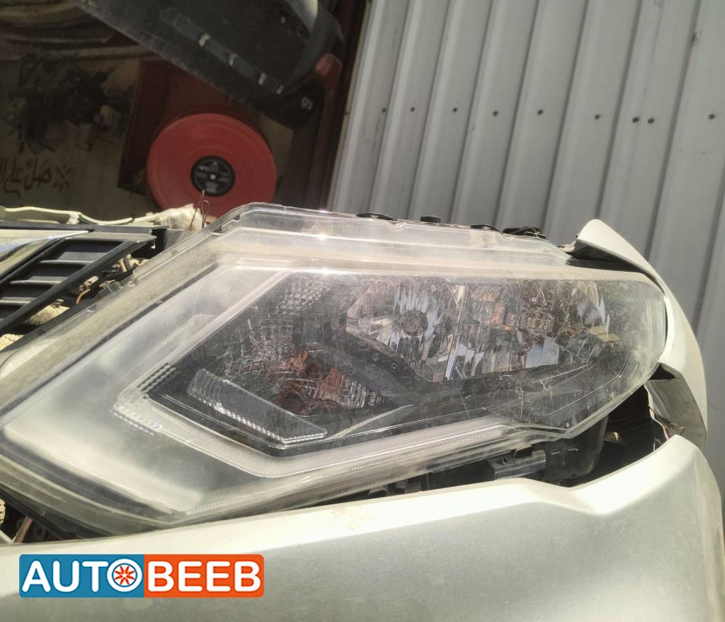 Lights Front light Nissan X-Trail