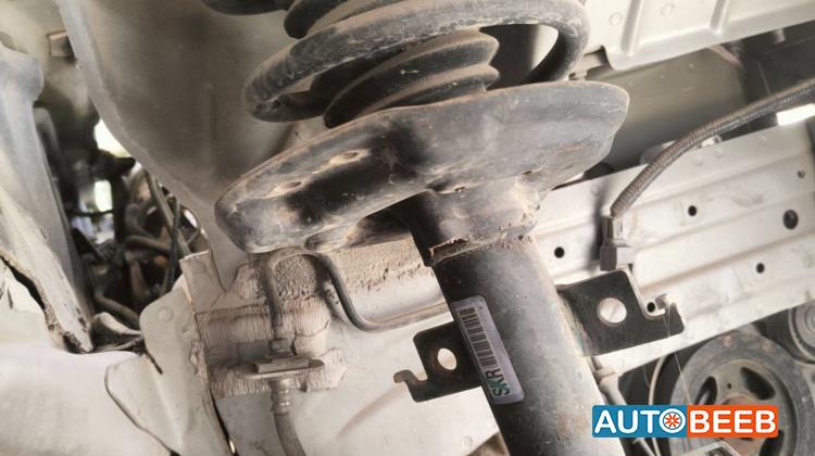  Shock Absorber Nissan X-Trail