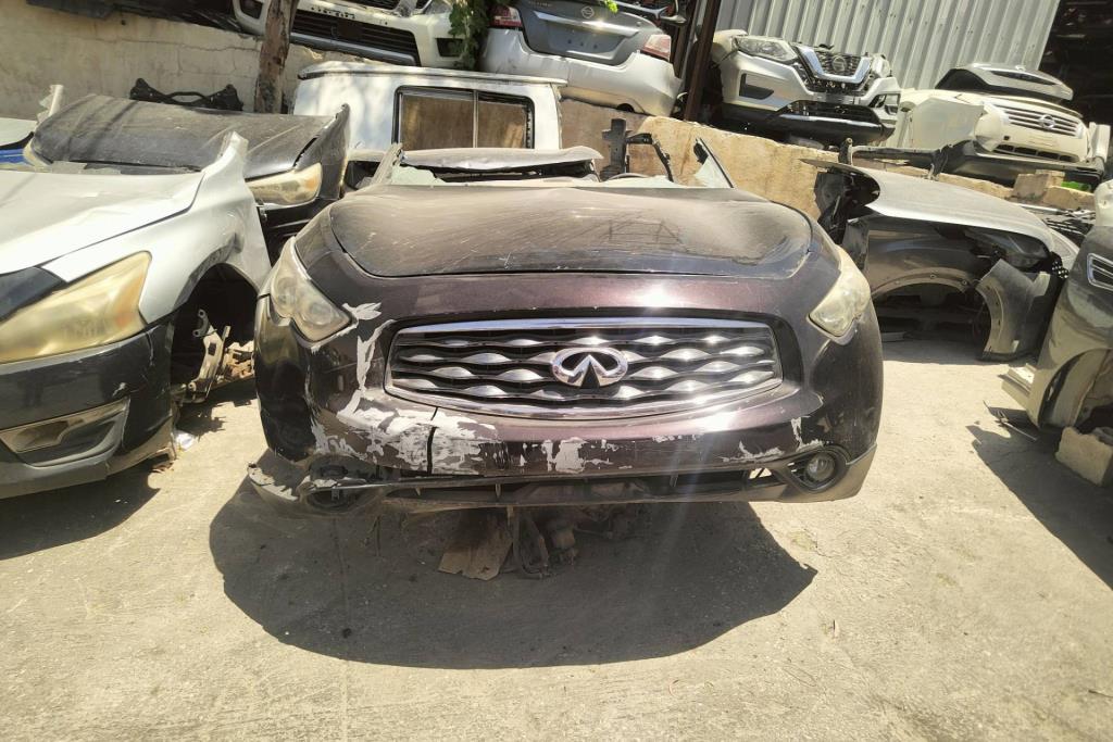 Body  Front clip Infiniti FX 35