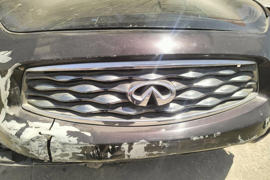 Body  Grilles Infiniti FX 35