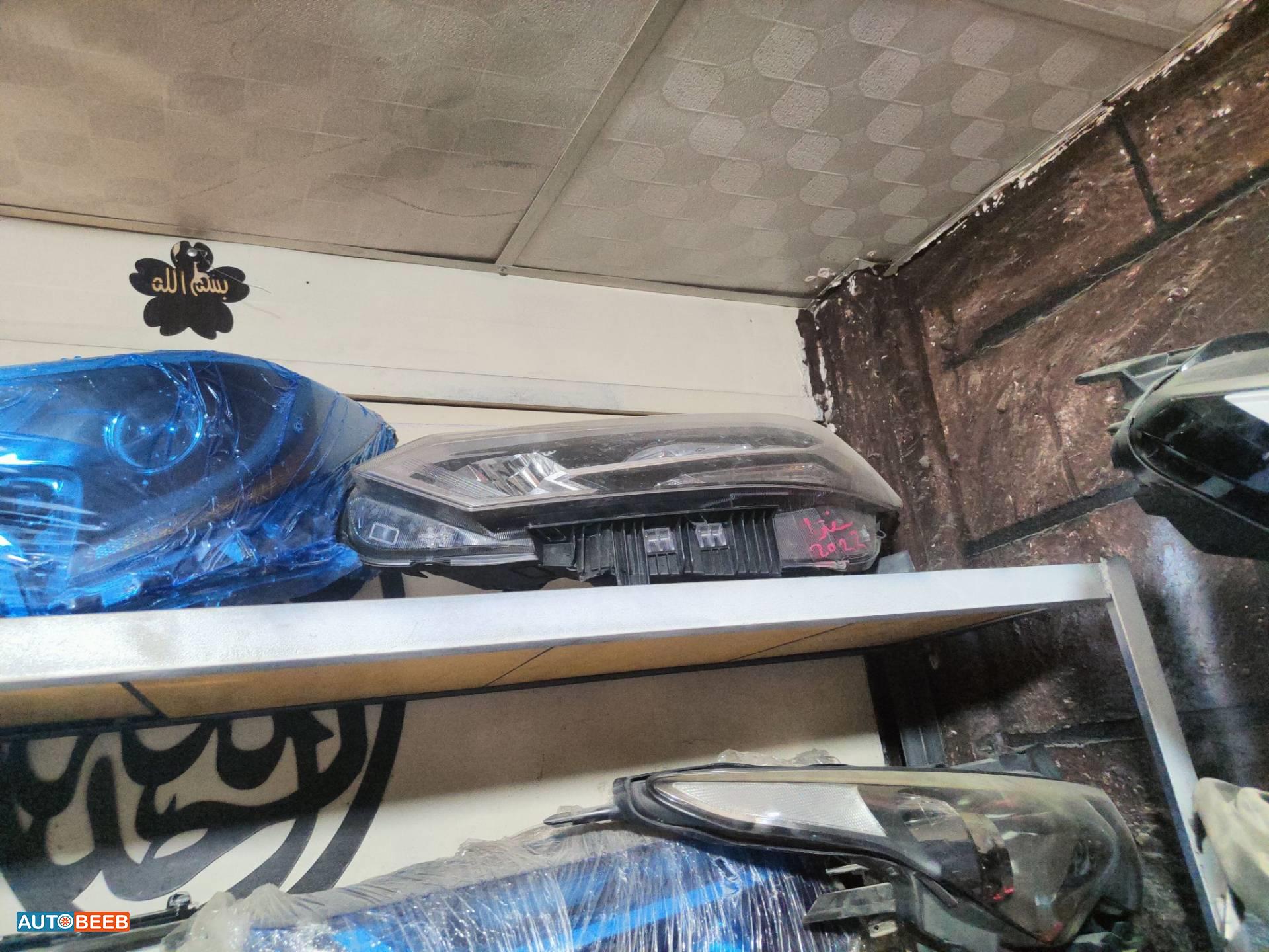 Lights Front light Nissan Sentra