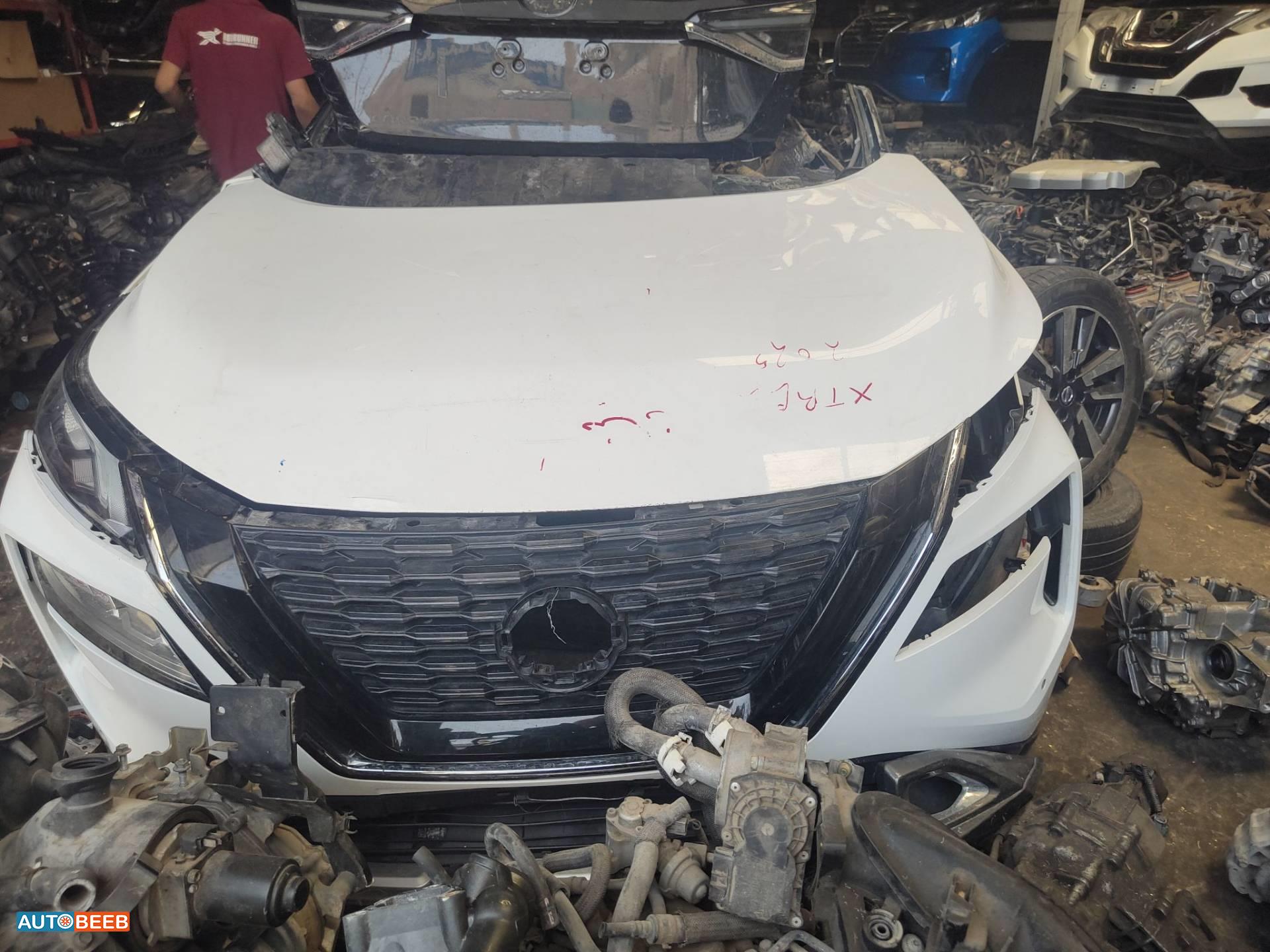 Body  Front clip Nissan X-Trail