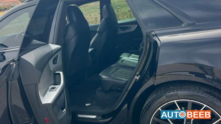 Audi Q8 2020