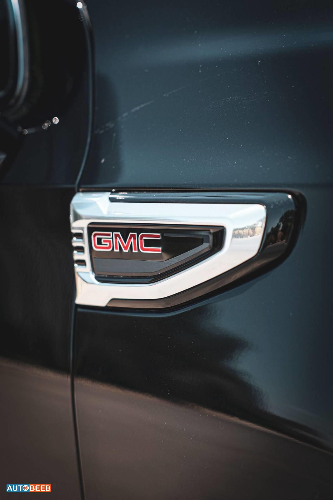 GMC Yukon 2025