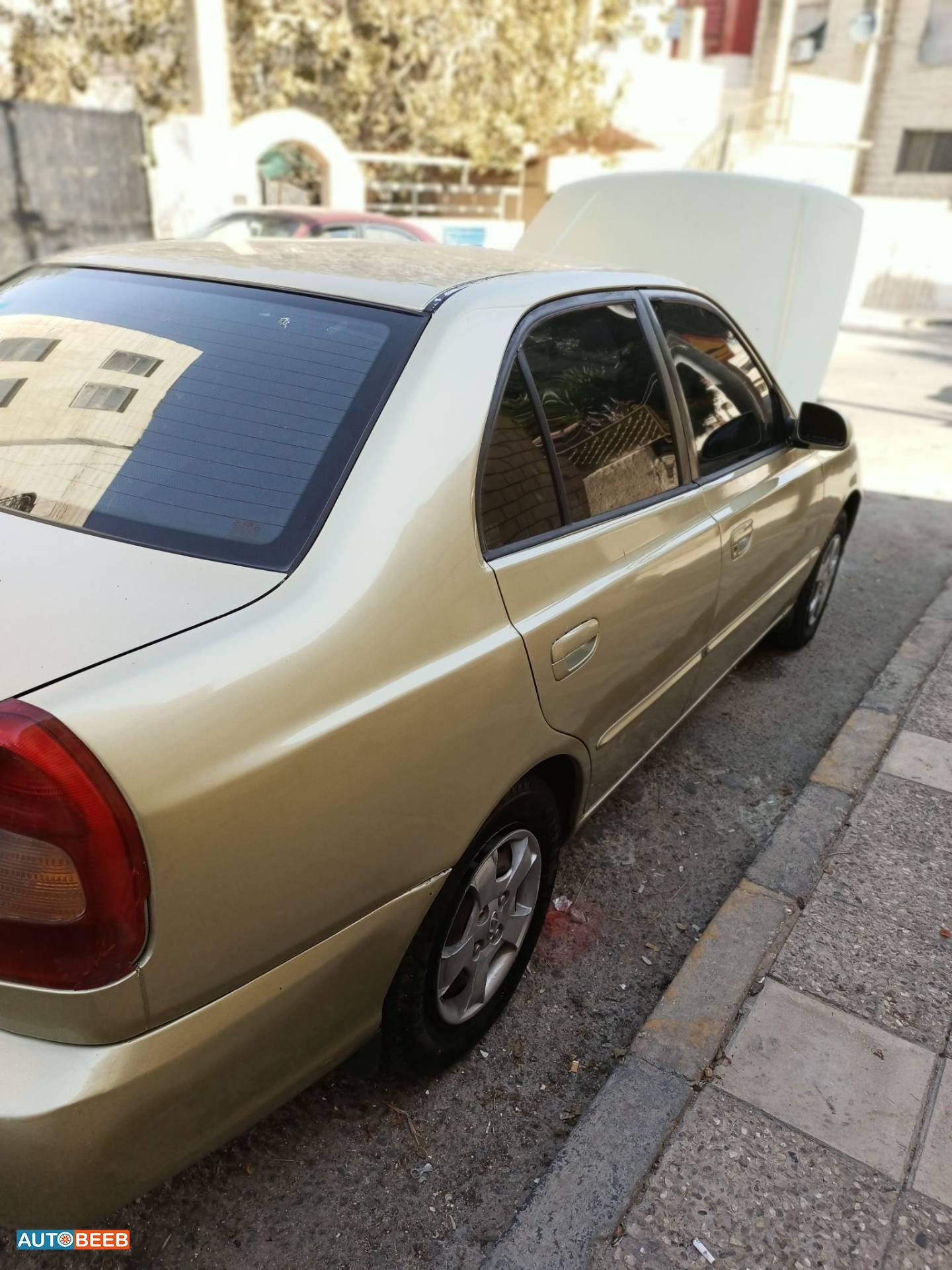 هيونداي فيرنا 1999