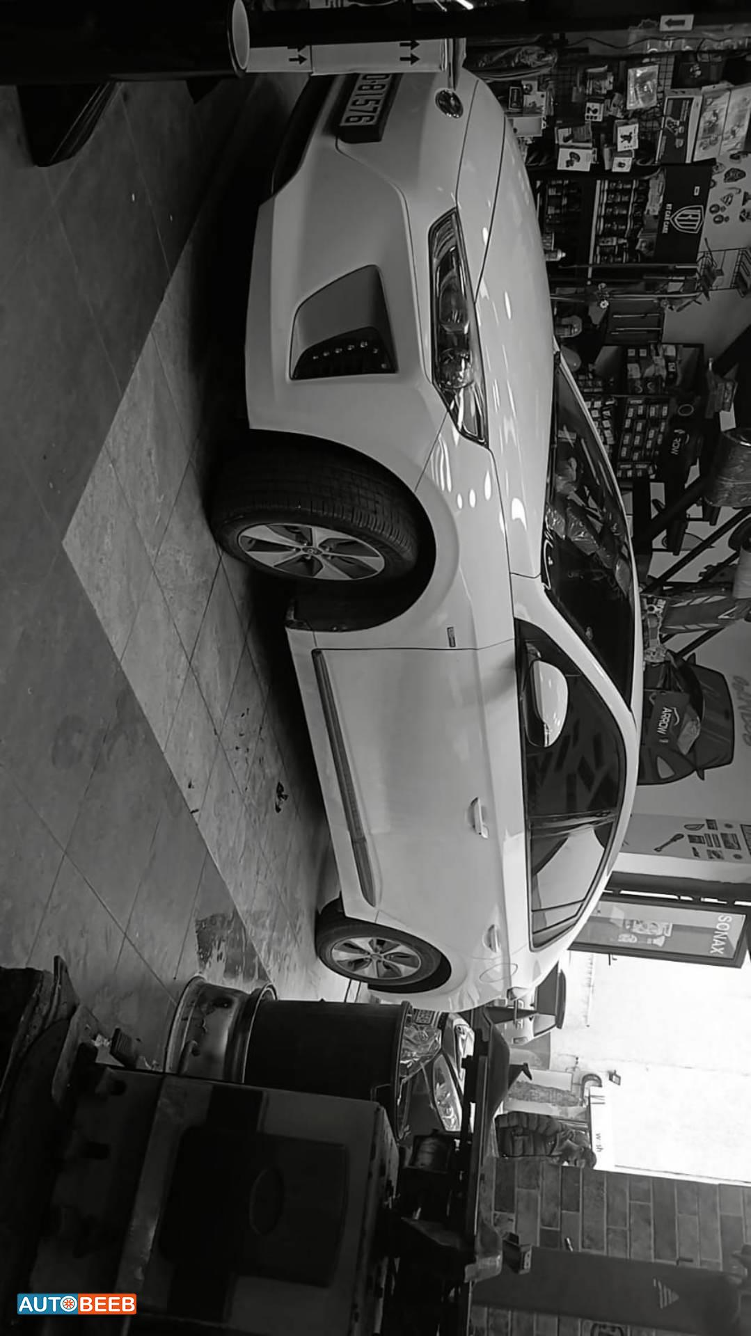 هيونداي ايونيك 2018