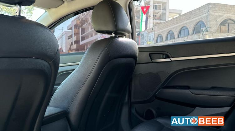 هيونداي افانتي 2018