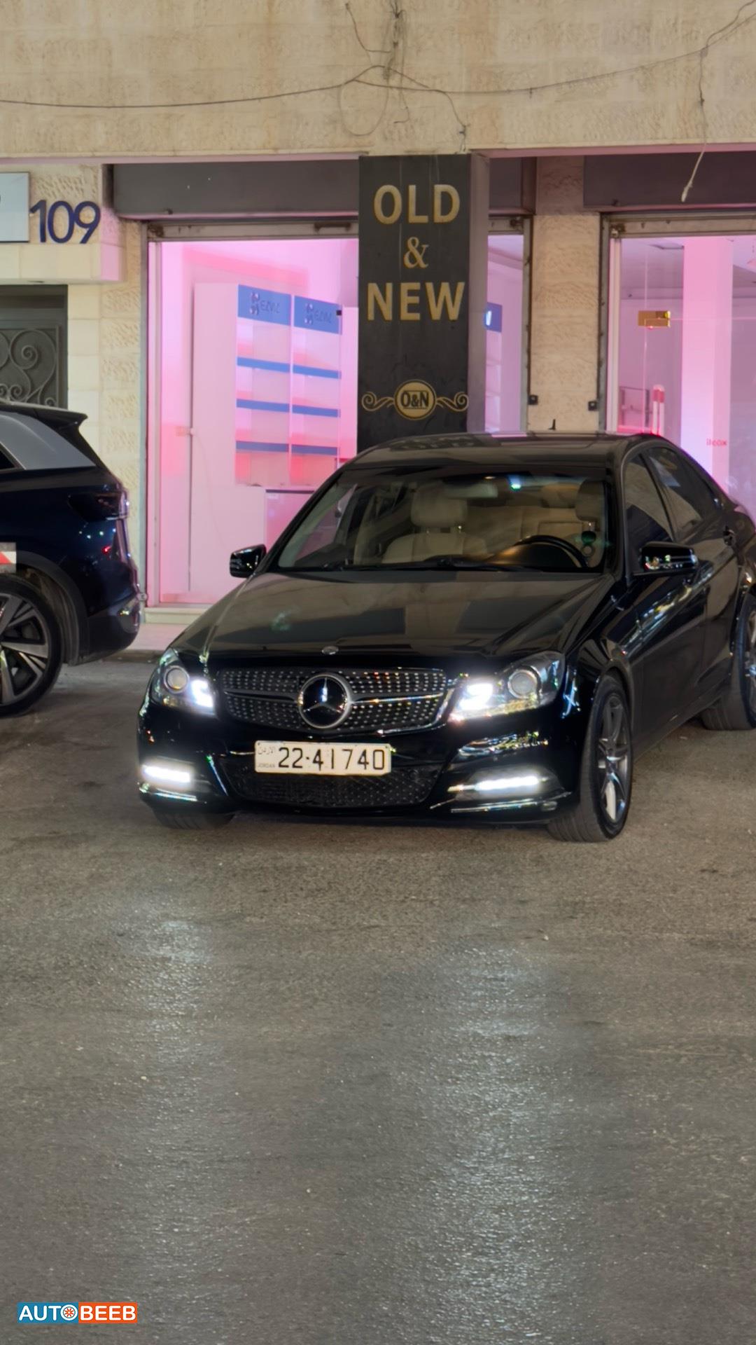 مرسيدس بنز C200 2012