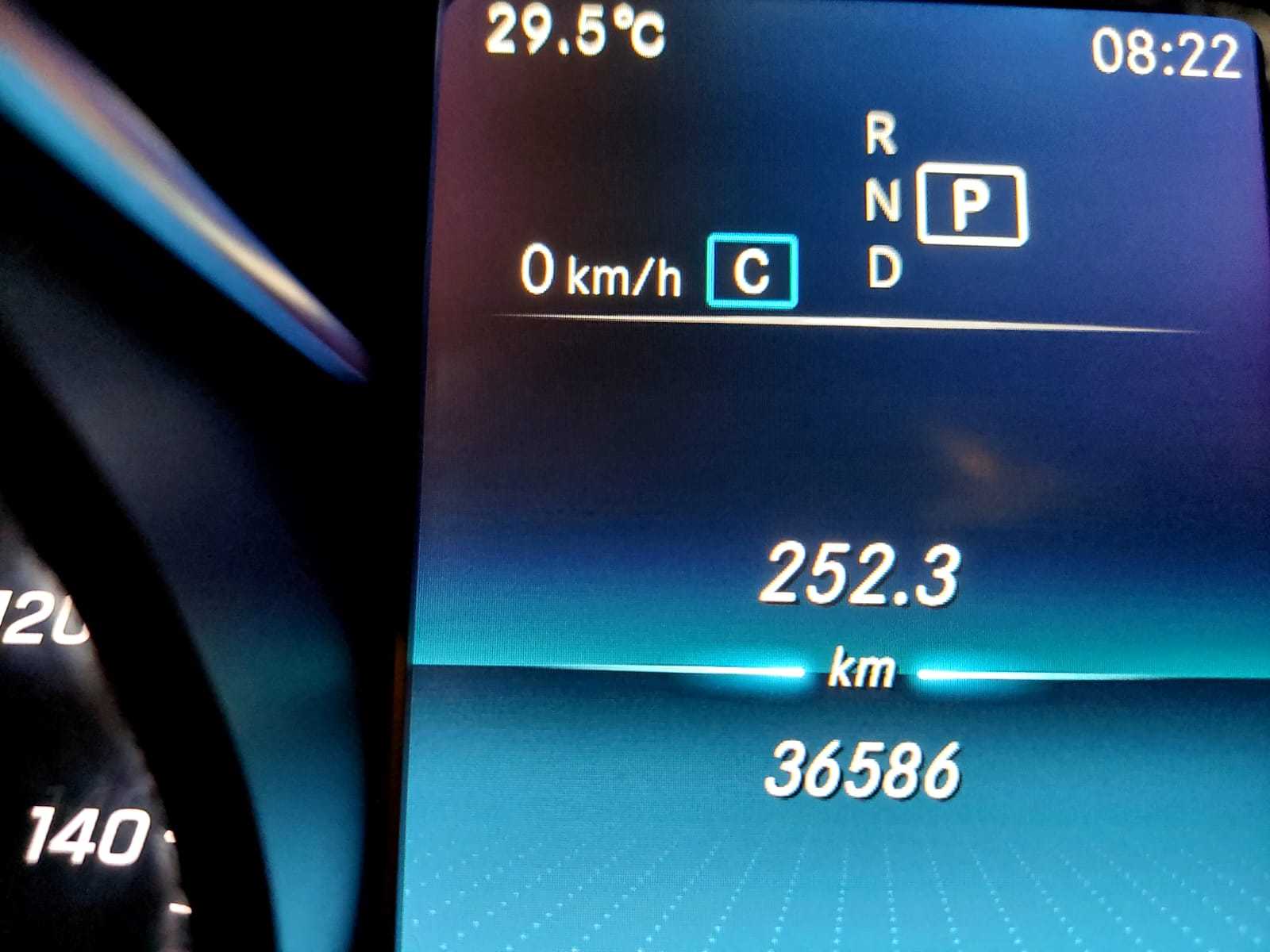 مرسيدس بنز C30 AMG 2020