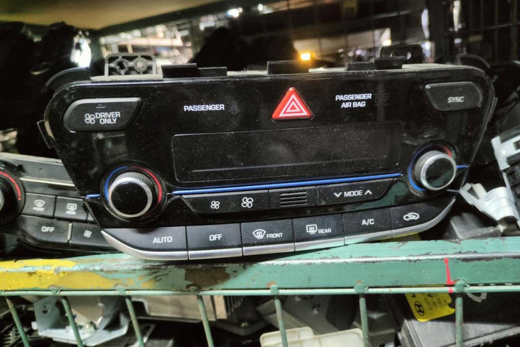 Cabin  Dashboard Hyundai Ioniq