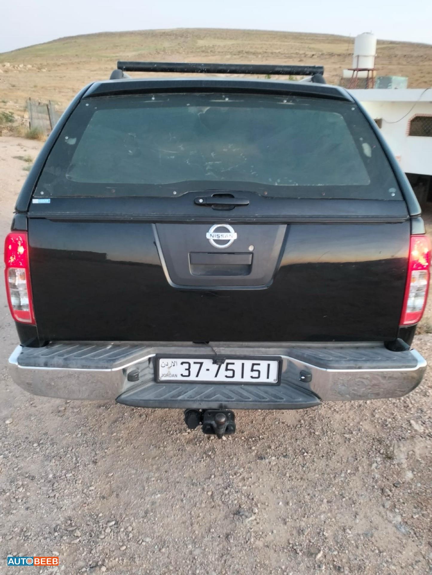 نيسان نافارا 2013
