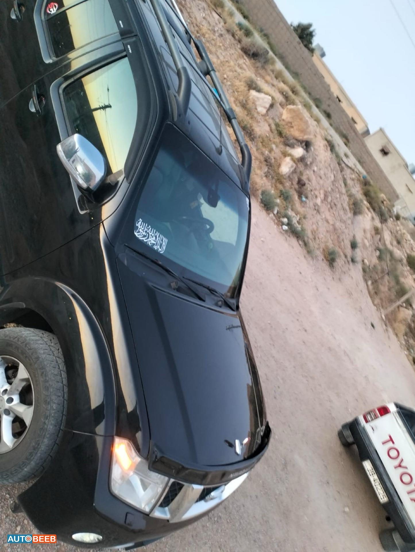 نيسان نافارا 2013