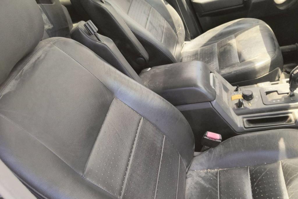 Cabin  Seat Land Rover Discovery