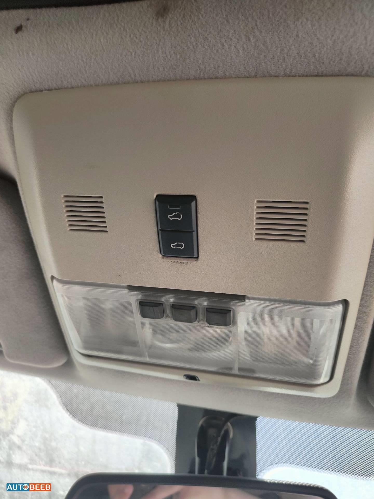 Lights Cabin Light  Land Rover Discovery