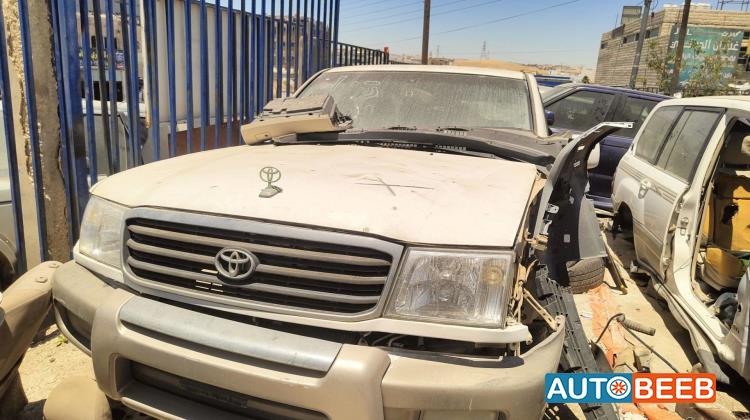 Body  Front clip Toyota Land Cruiser