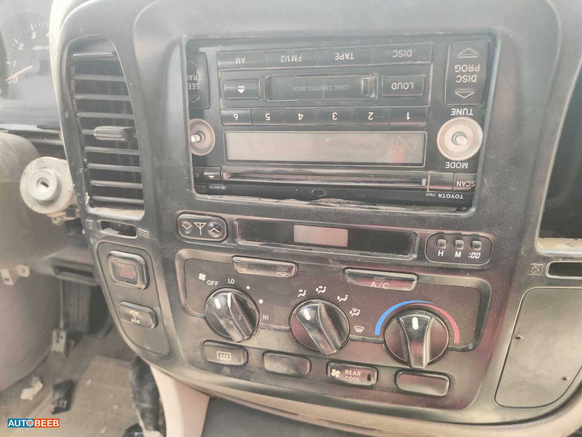 Cabin  Dashboard Toyota Land Cruiser