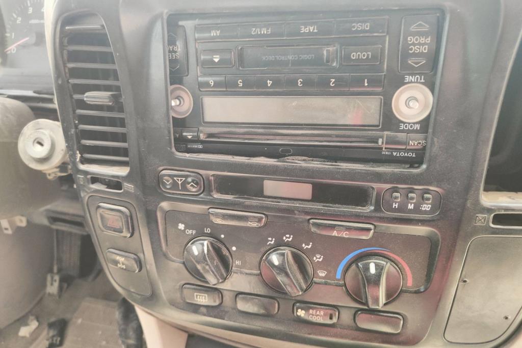 Cabin  Dashboard Toyota Land Cruiser