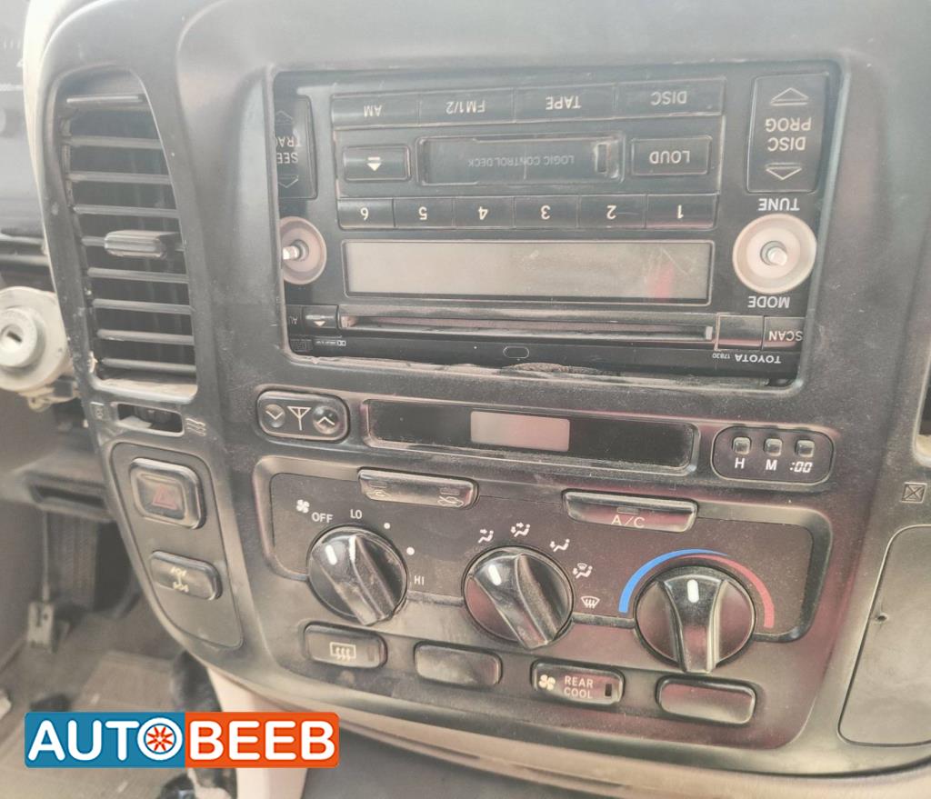 Cabin  Dashboard Toyota Land Cruiser