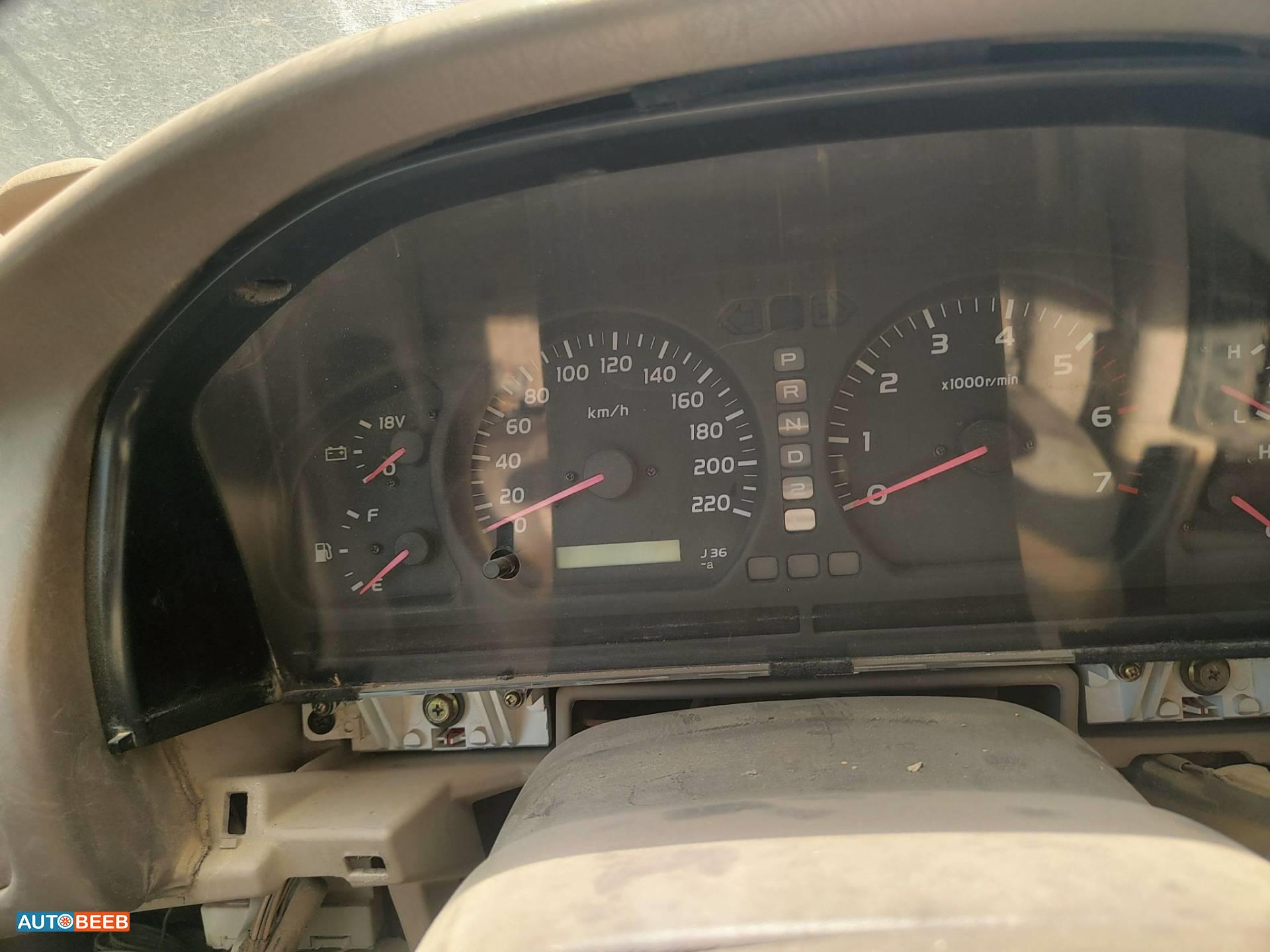 Cabin  Dashboard Toyota Land Cruiser