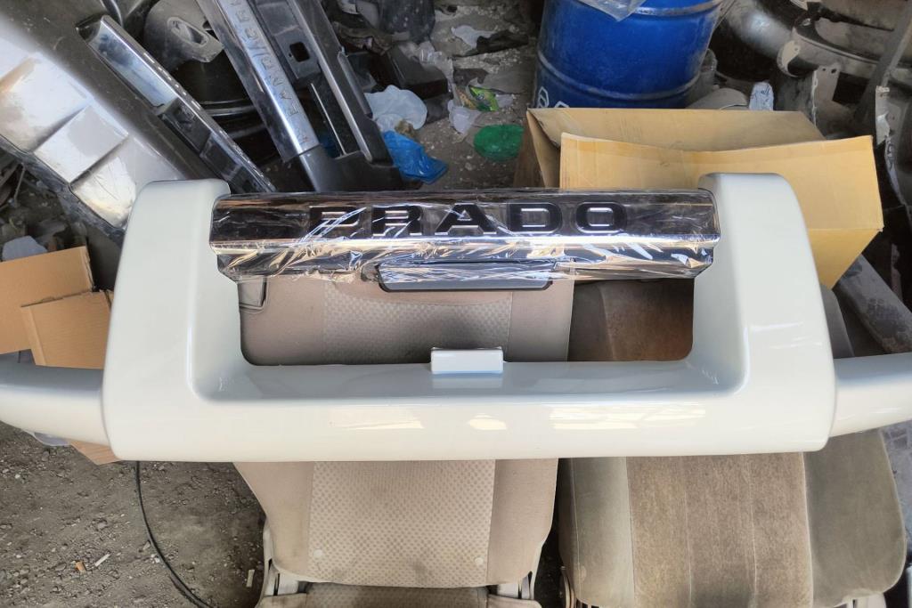 Body  Grilles Toyota Prado
