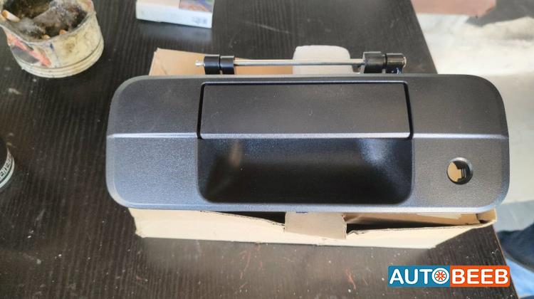 Body  Door Handle  Toyota Tundra