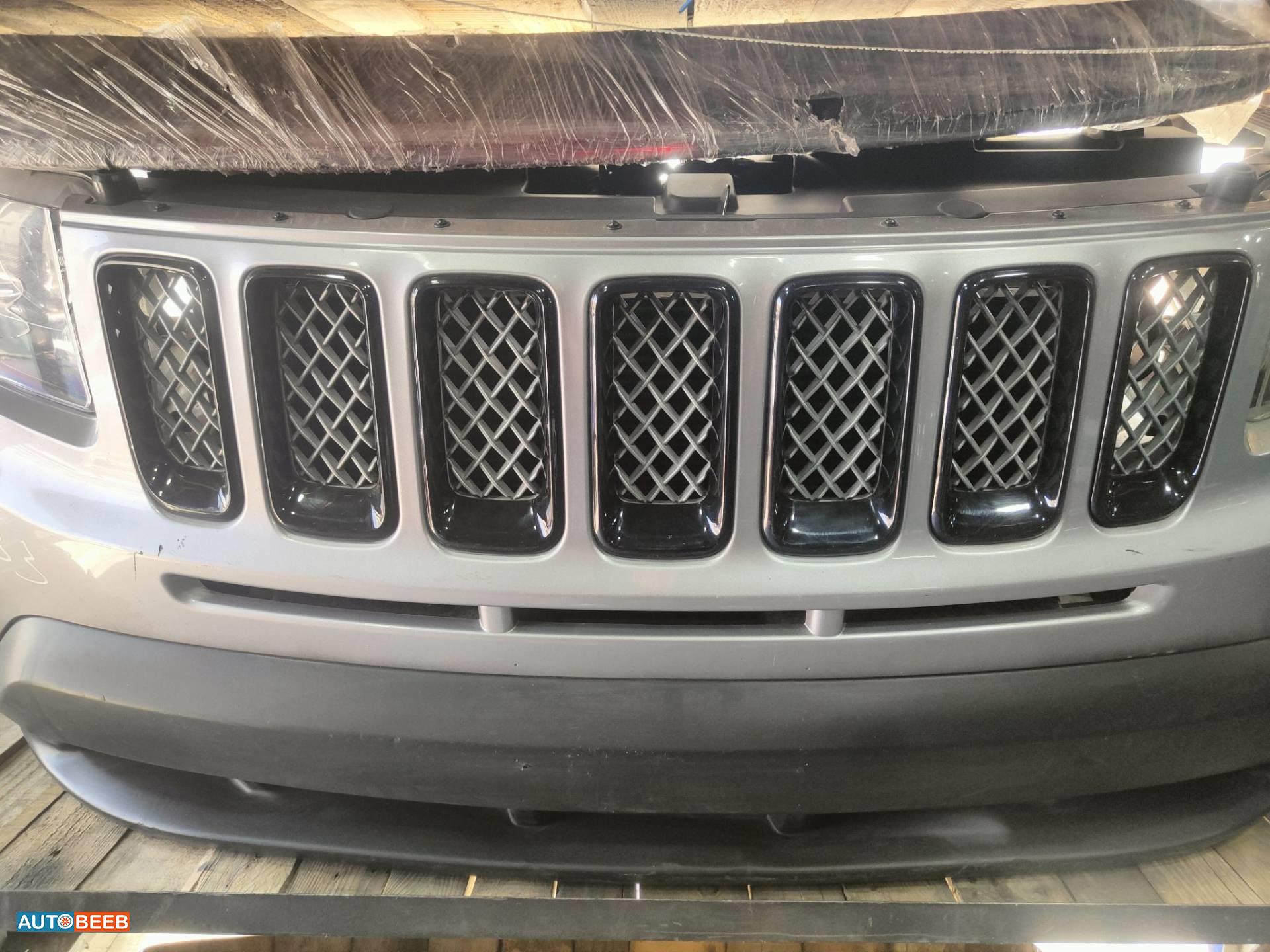 Body  Grilles Jeep Compass