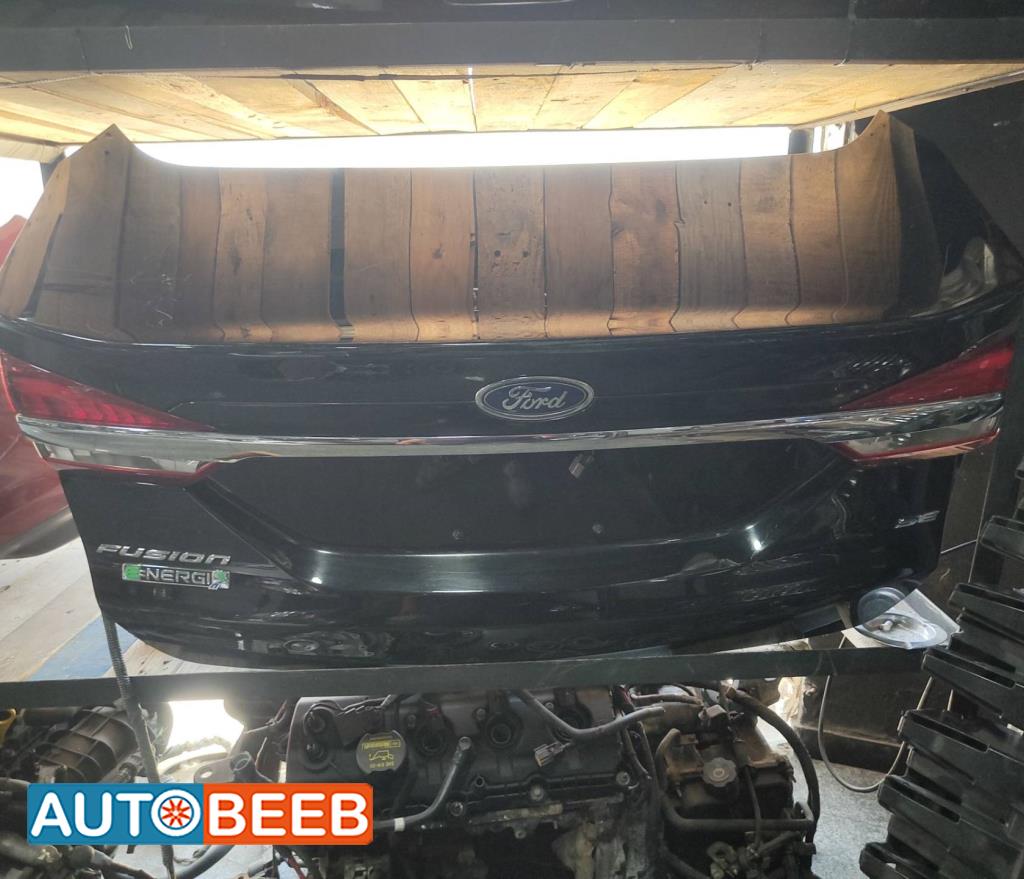 Body  Trunk Ford Fusion