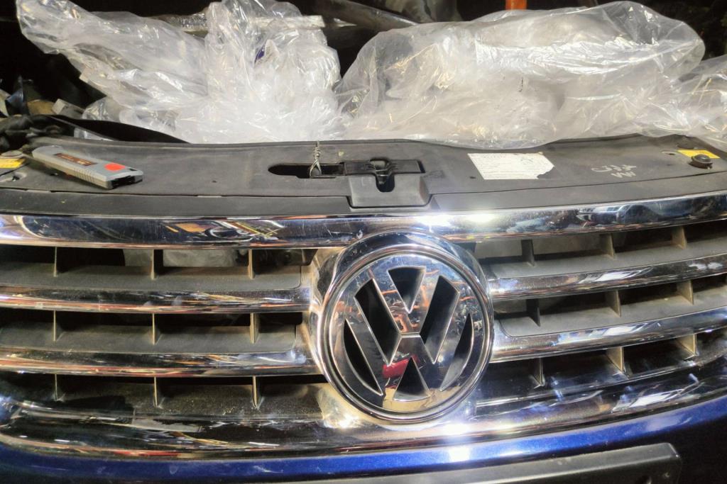 Body  Grilles Volkswagen Touareg