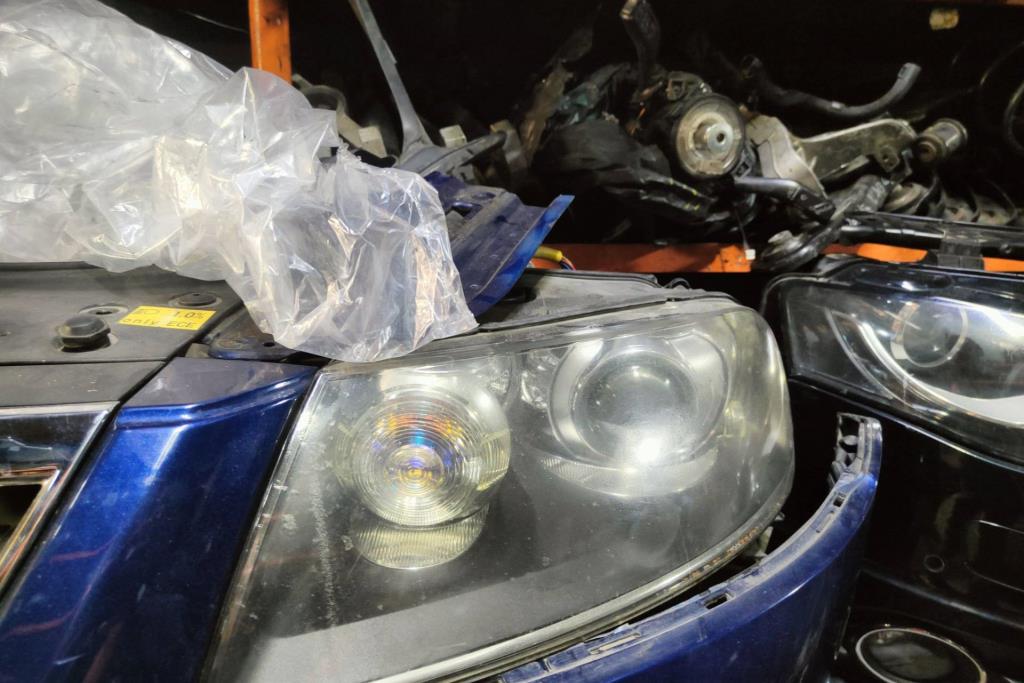 Lights Front light Volkswagen Touareg