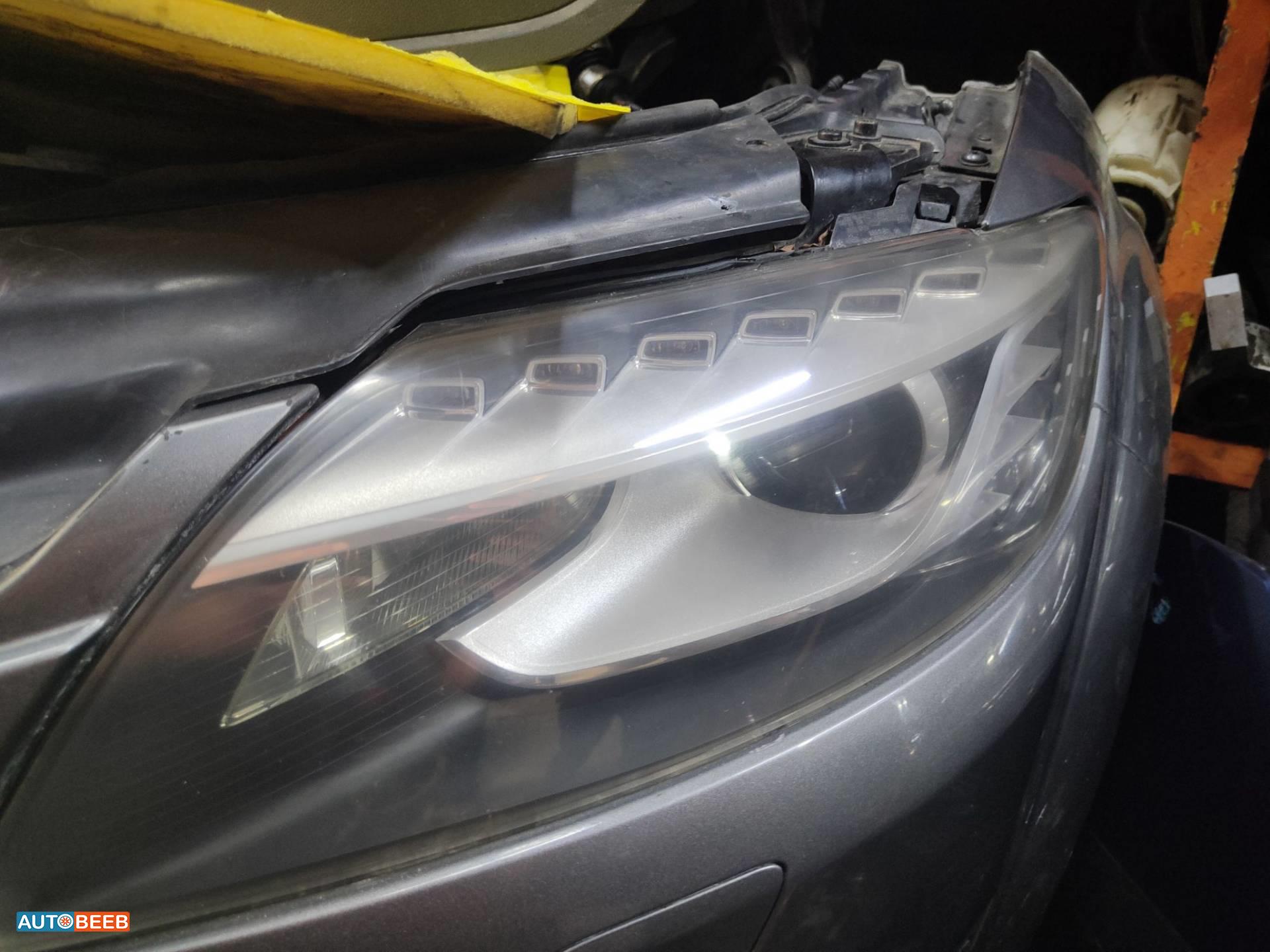 Lights Front light Audi Q7