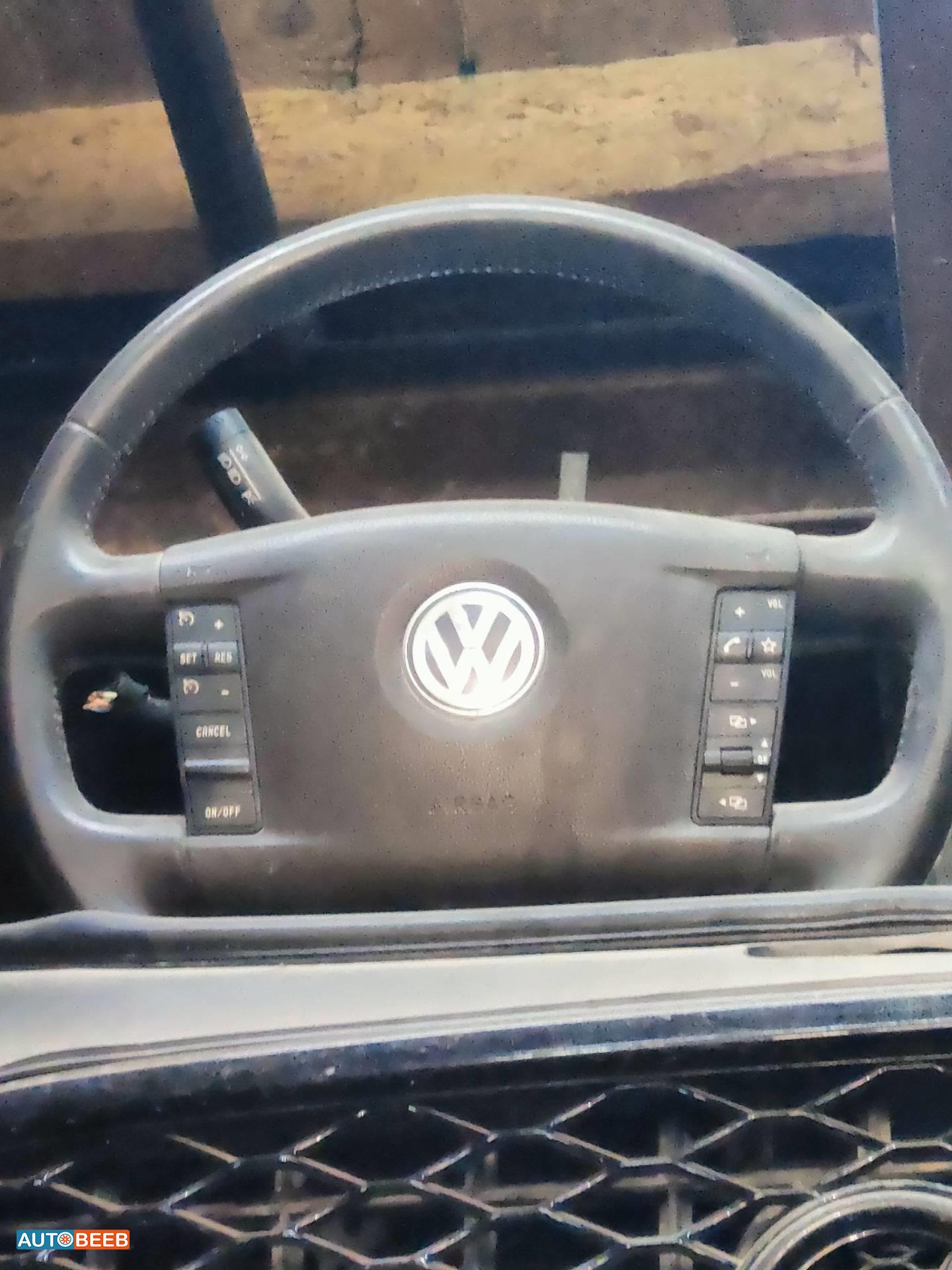 Cabin  Steering Wheel Volkswagen Touareg