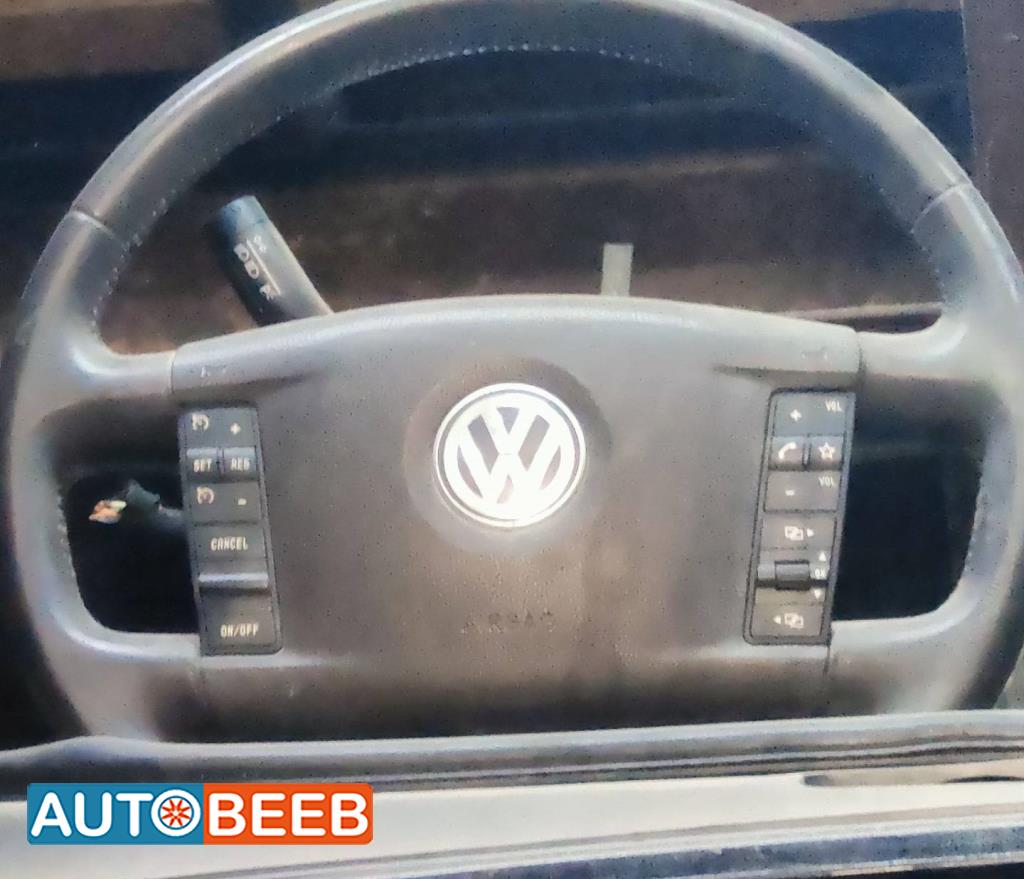 Cabin  Steering Wheel Volkswagen Touareg
