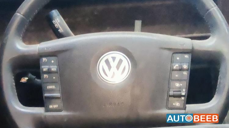 Cabin  Steering Wheel Volkswagen Touareg