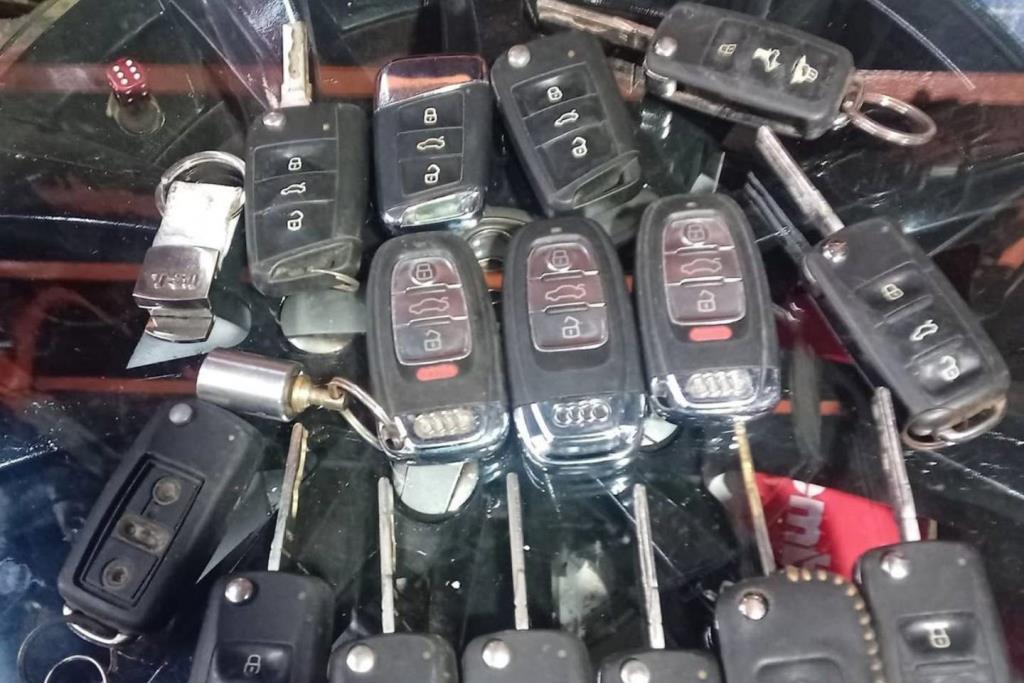  Keys  
