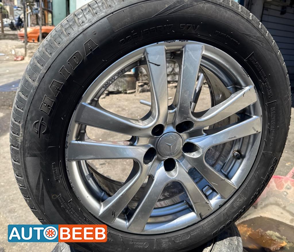  Tyers and Rims Mercedes Benz Vito 116