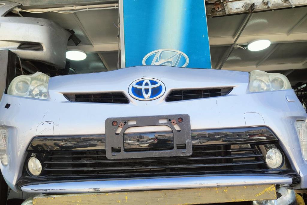 Body  Bumper Toyota Prius