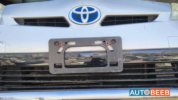 Body  Grilles Toyota Prius