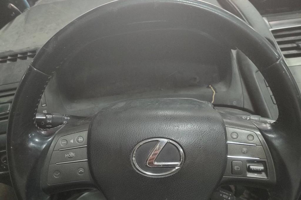 Cabin  Steering Wheel Lexus HS250h