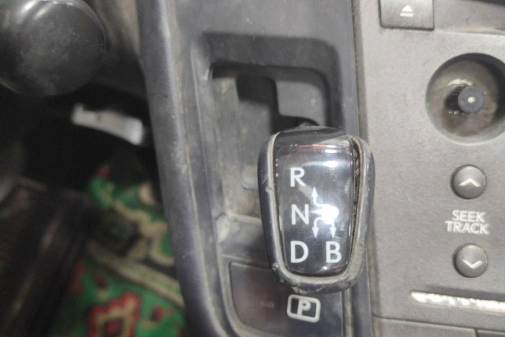 Cabin  Control buttons Lexus HS250h