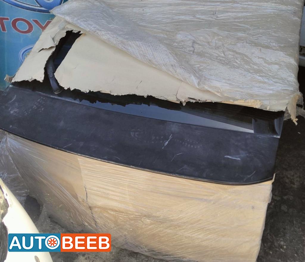 Body  Trunk Toyota Prius