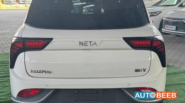 Neta V 2022