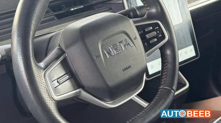 Neta V 2022