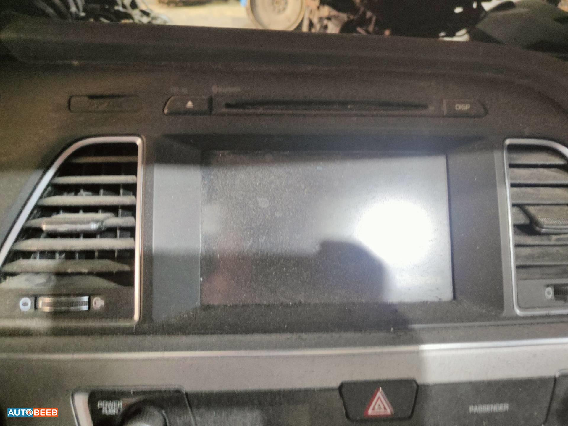 Electronics DVD Player Hyundai Sonata