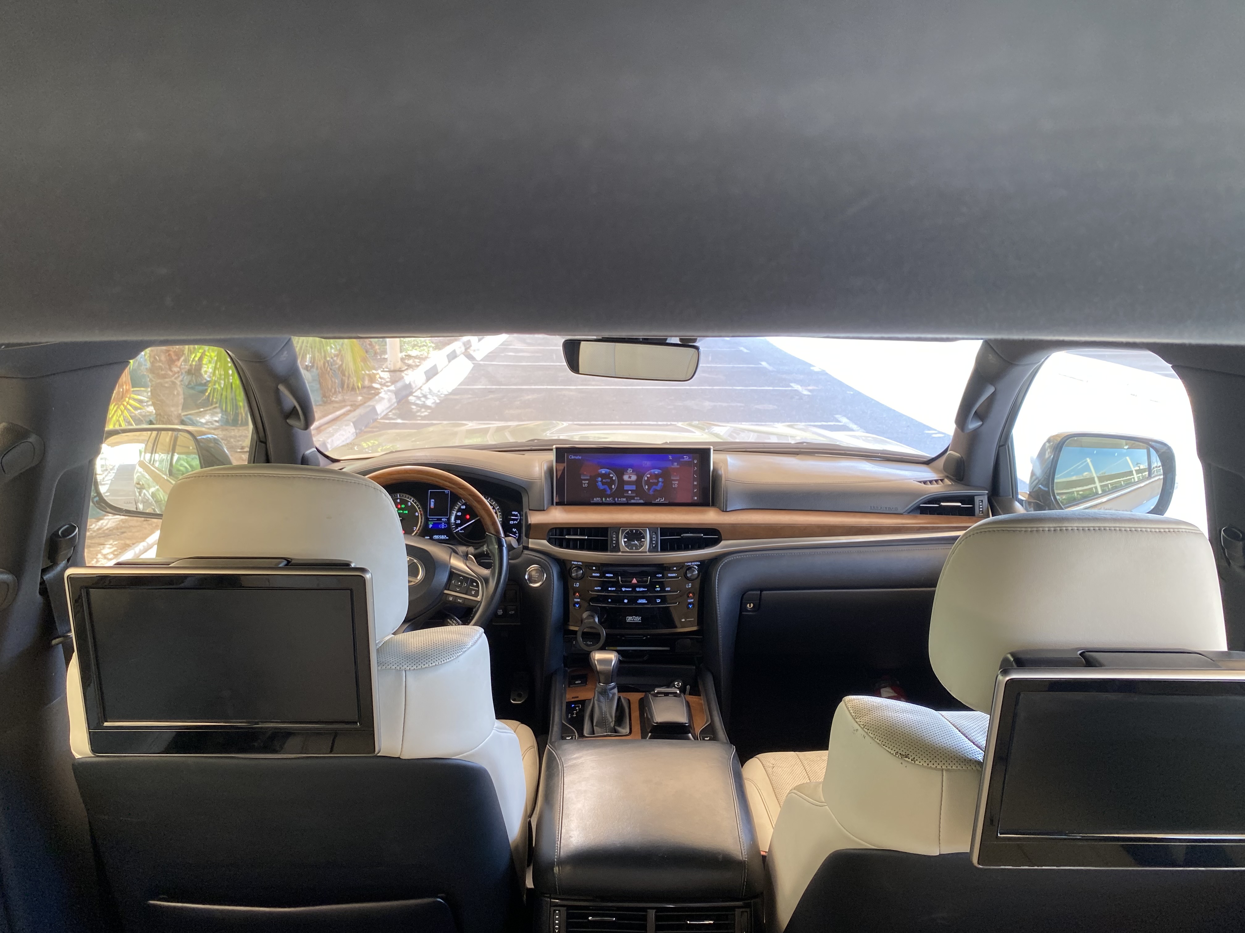 لكزس LX570 2018