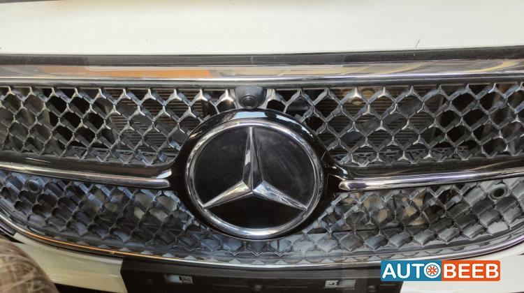 Body  Grilles Mercedes Benz E200