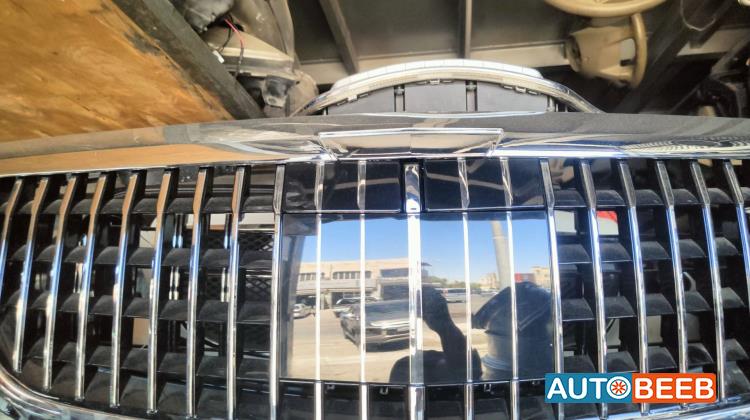 Body  Grilles Mercedes Benz Maybach
